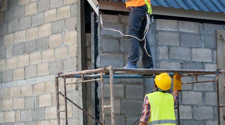 Expert Emergency Roof Repairs services in Tuluksak, AK